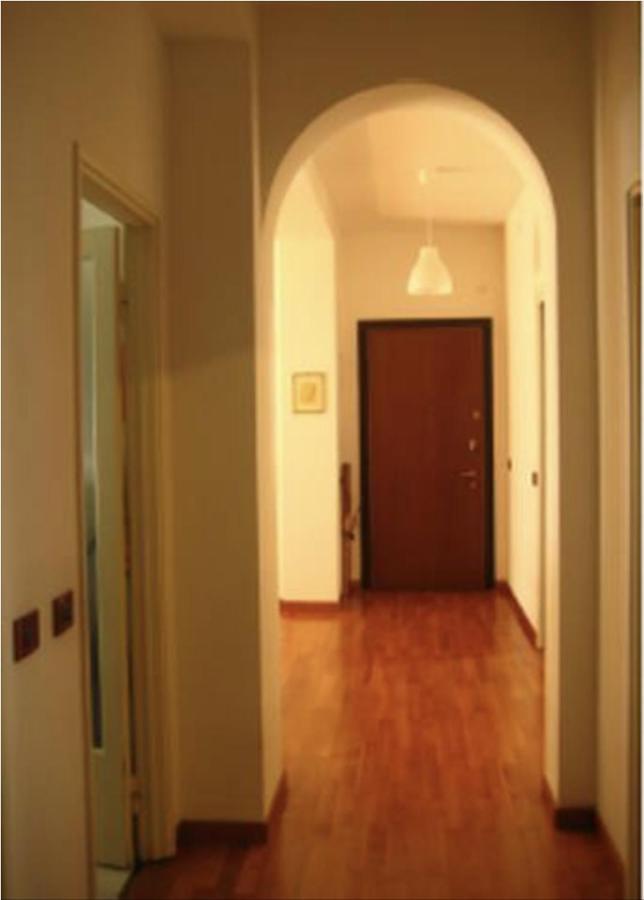 Camera In Via Tolstoi ميلان المظهر الخارجي الصورة